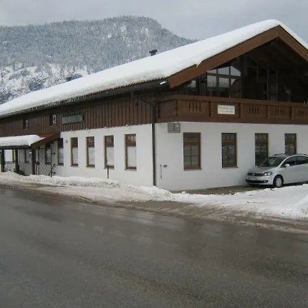 Fewo 6, Haus Zahmer Kaiser, App. 1 * Reit im Winkl