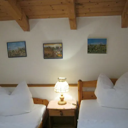 Fewo 6, Haus Zahmer Kaiser, App. 1 * Reit im Winkl